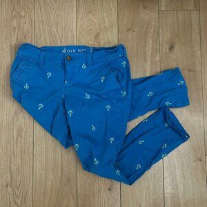 Old Navy blue capri chinos with embroidered anchor motif, size 6